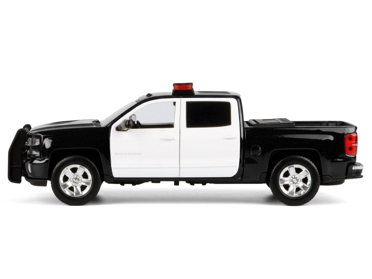 2017 Chevrolet Silverado 1500 LT Z71 Crew Cab Pickup Truck Black and White with Flashing Light Bar and Front and Rear Lights and Sounds 1/27 Diecast Model Car by Motormax LuxuryLifeWay Online Store