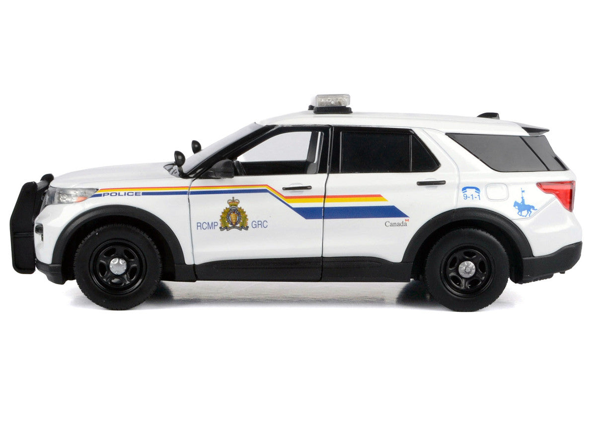 2022 Ford Police Interceptor Utility White "Royal Canadian Mounted Police (RCMP)" with Flashing Light Bar and Front and Rear Lights and Sounds 1/24 Diecast Model Car by Motormax LuxuryLifeWay Online Store