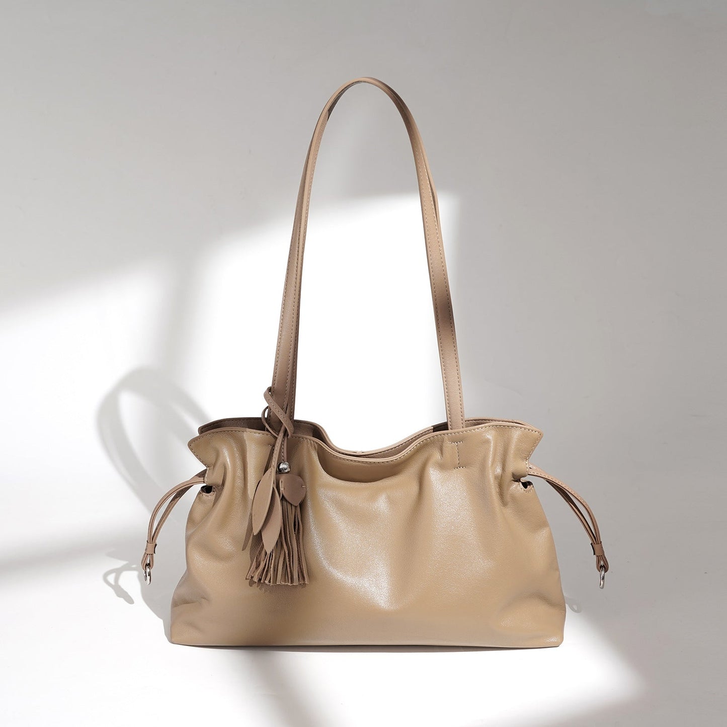 Womens Stylish, Vintage, Versatile, And Personalized Shoulder Bag LadyShow.Store