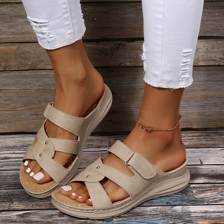 European And Beautiful Car Stitching Casual Lightweight Wedge Heel Platform Buckle Sandals LadyShow.Store
