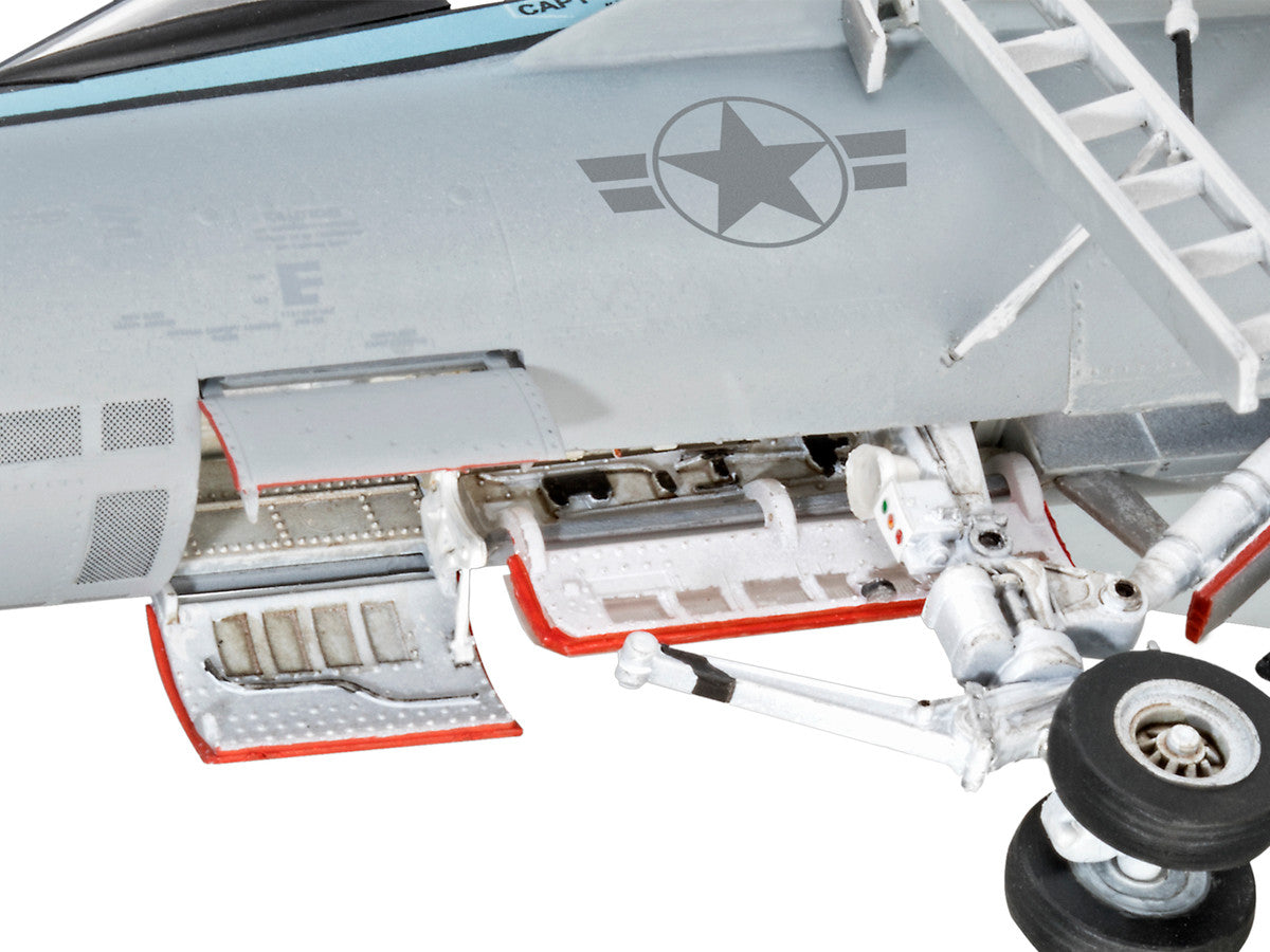 Level 5 Model Kit Maverick's F/A-18E Super Hornet Jet "Top Gun: Maverick" (2022) Movie 1/48 Scale Model by Revell LuxuryLifeWay Online Store