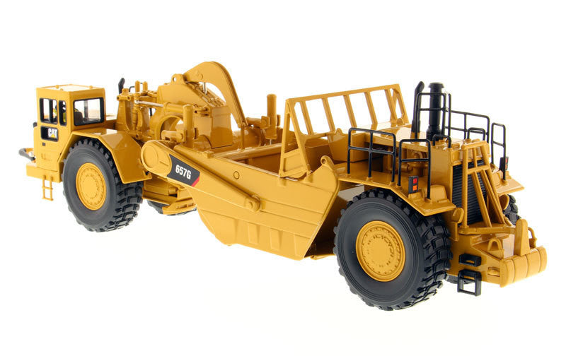 CAT Caterpillar 657 G Wheel Tractor Scraper with Operator "Core Classics Series" 1/50 Diecast Model by Diecast Masters LuxuryLifeWay Online Store
