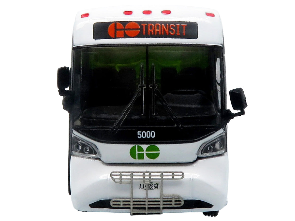 MCI D4520 Commuter Coach Bus "GO Transit" Green and White "The Bus & Motorcoach Collection" Limited Edition to 504 pieces Worldwide 1/87 (HO) Scale Diecast Model by Iconic Replicas LuxuryLifeWay Online Store