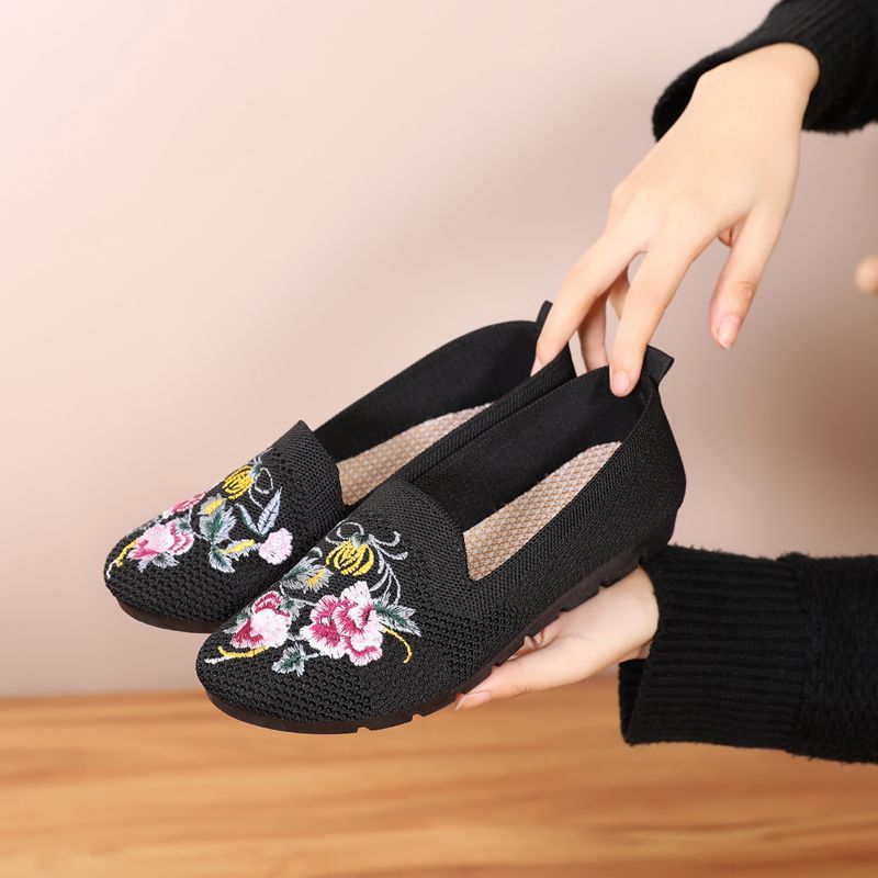 Cloth Shoes Women Embroidered Shoes Flying Woven Breathable Mesh Shoes LadyShow.Store