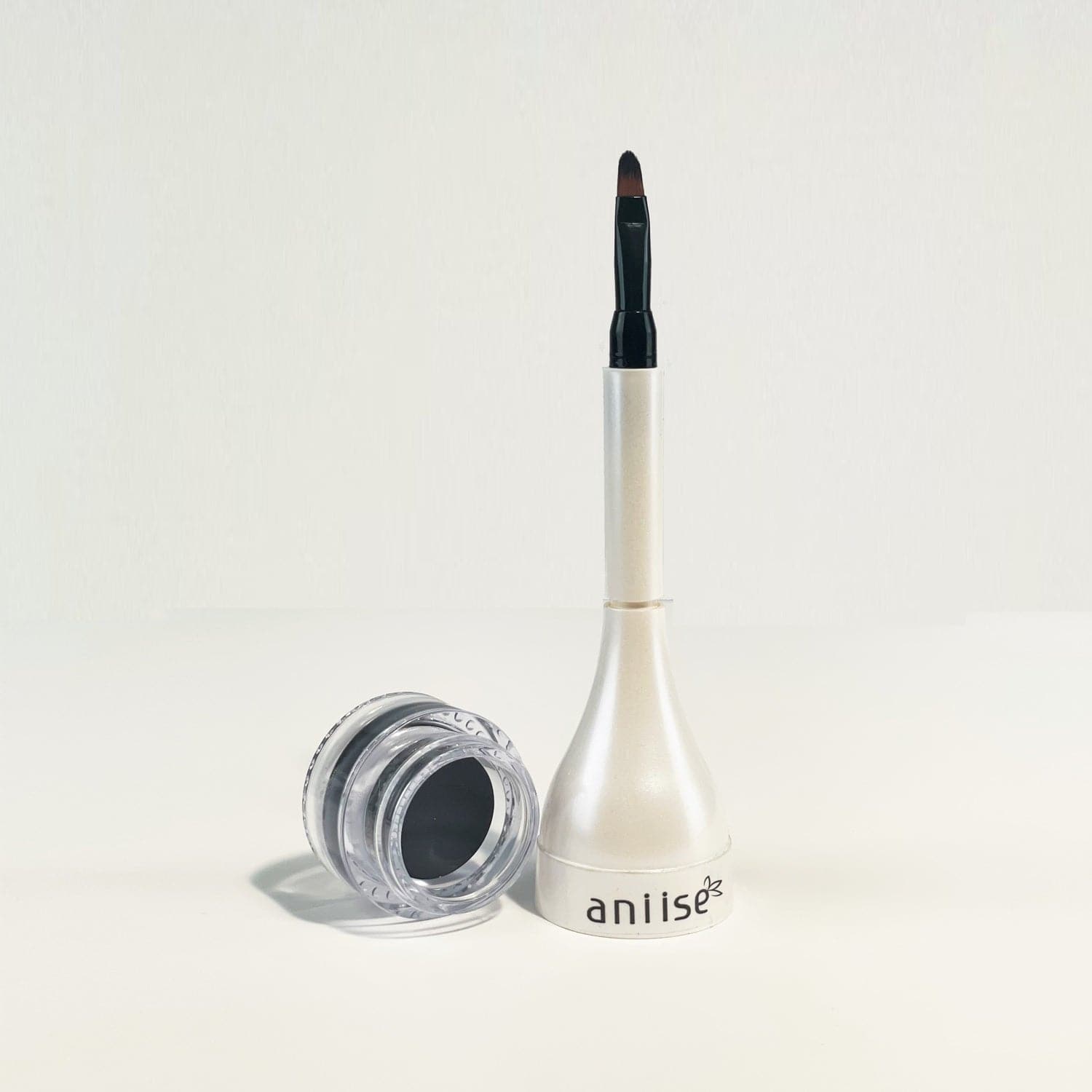 Gel Eyeliner with Built-in Brush LuxuryLifeWay Online Store