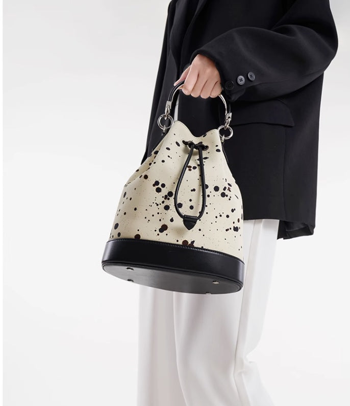 Top Layer Cowhide Cross Body Bucket Bag Large Capacity Handbag LuxuryLifeWay Online Store