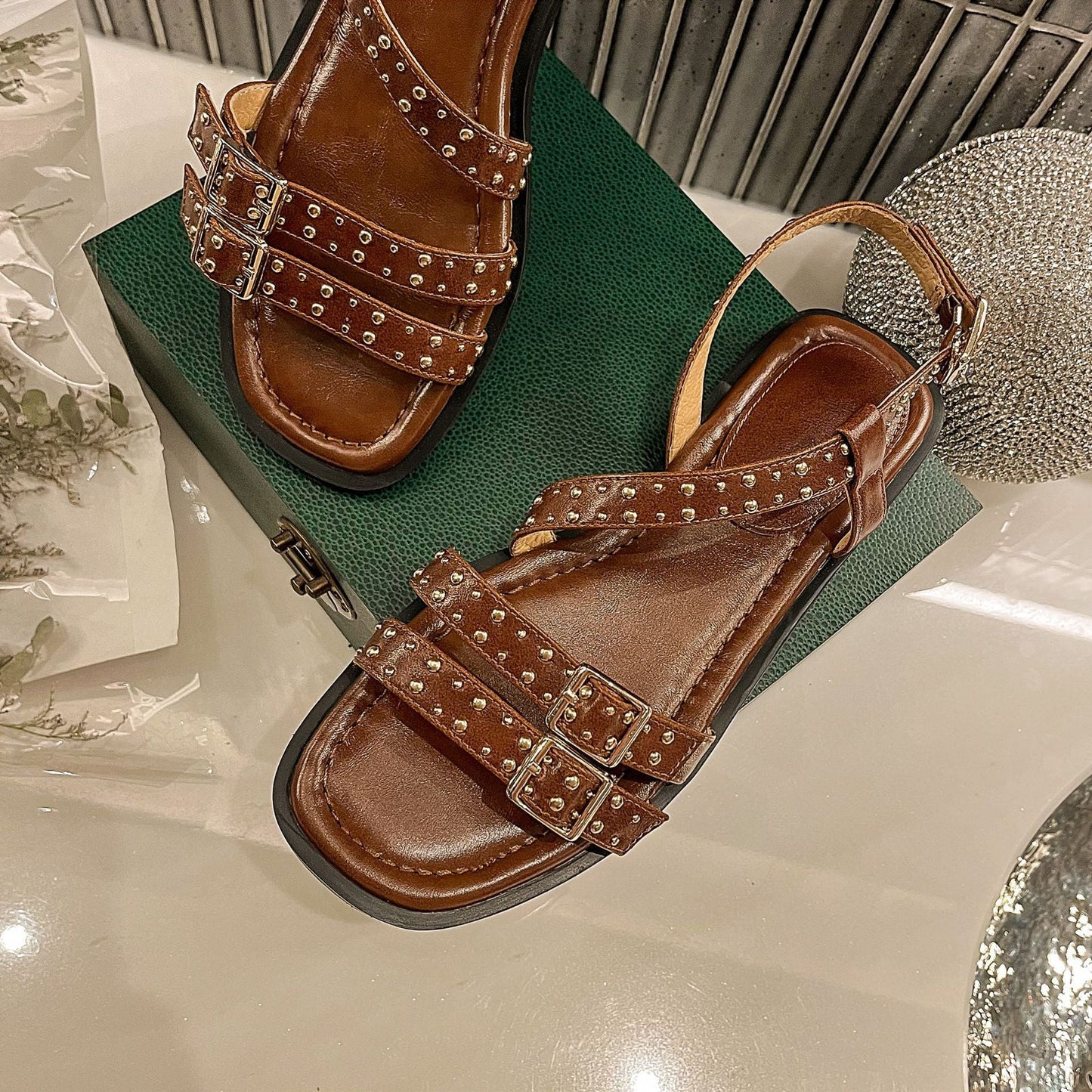 2023 Summer European Style Women's Leather Sandals Best YouTube Store