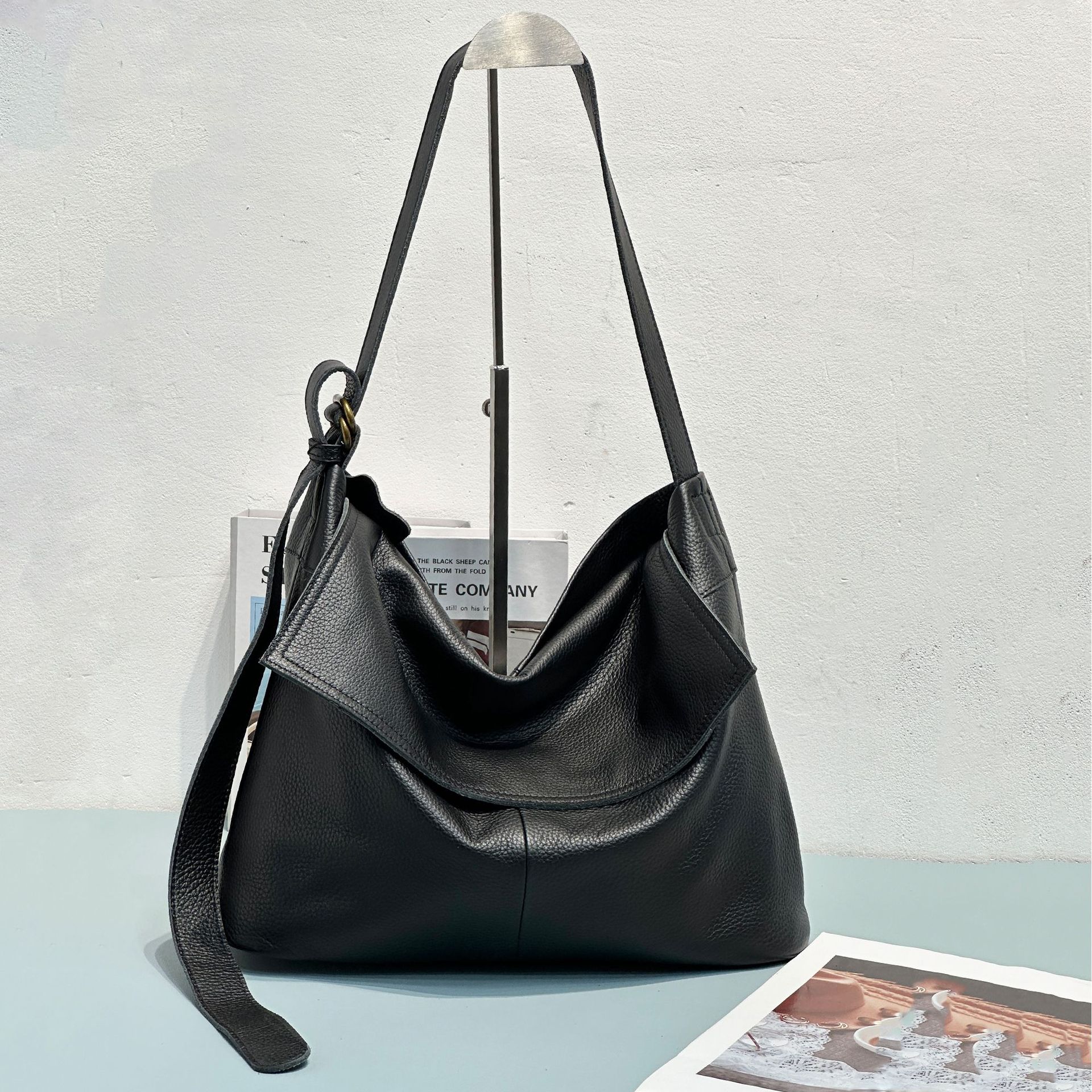 Stylish And Versatile Womens Shoulder And Crossbody Bag LadyShow.Store