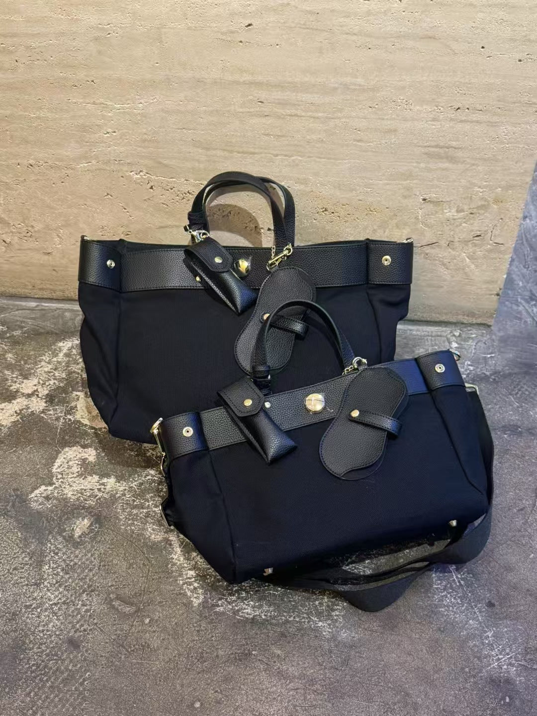Textured Cowhide High Canvas Loose Crossbody Bag LadyShow.Store