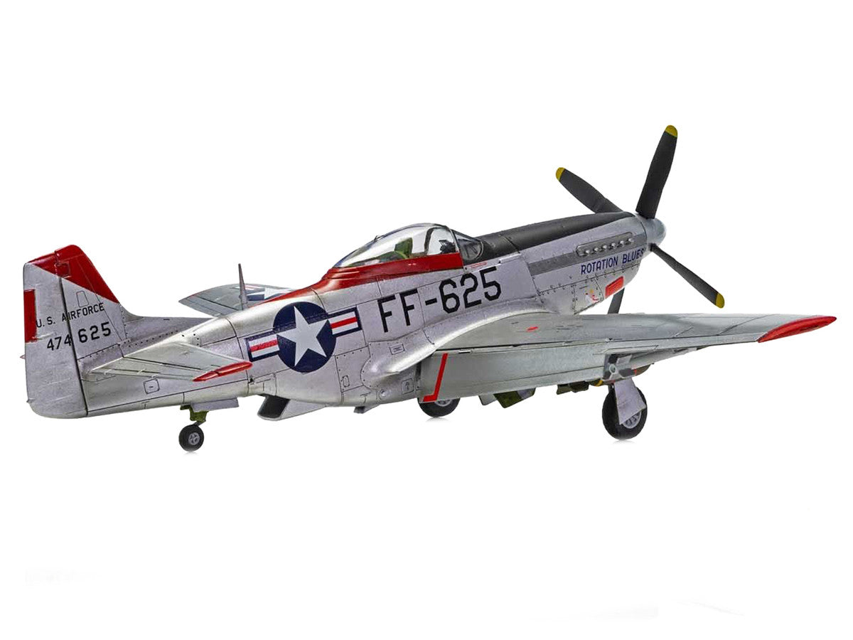 Level 2 Model Kit North American F-51D Mustang Fighter Aircraft with 3 Scheme Options 1/48 Plastic Model Kit by Airfix LuxuryLifeWay Online Store