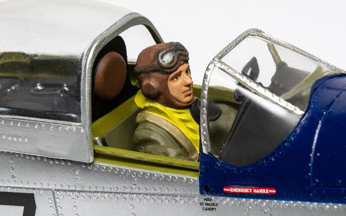 Level 4 Model Kit North American P-51D Mustang Aircraft with 2 Scheme Options 1/24 Plastic Model Kit by Airfix LuxuryLifeWay Online Store