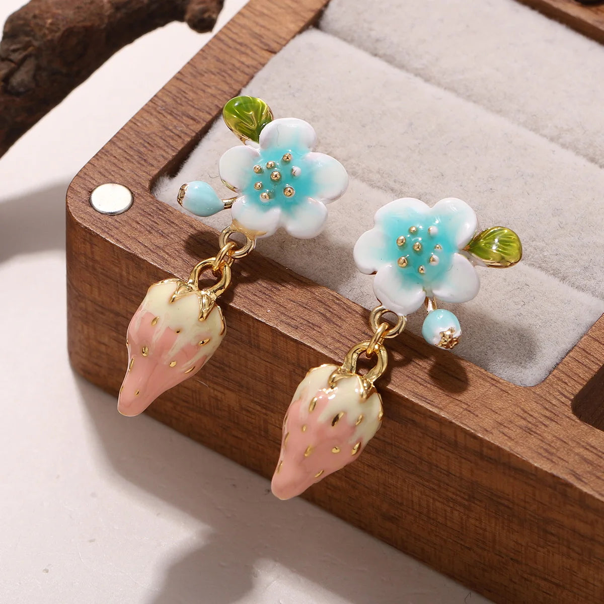 Cute Enamel Flower & Strawberry Drop Earrings - Sweet Fruit Dangle Jewelry for Women Girls Brithday Daily Ear Charm Jewelry Gift Pi-Mart