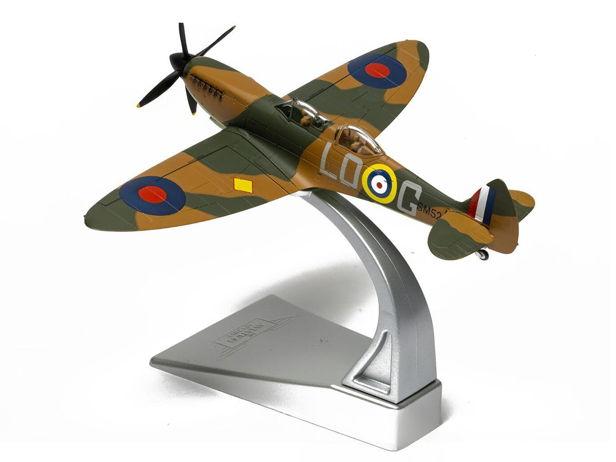 Supermarine Spitfire T.9 Aircraft "SM520 Spitfires.com Goodwood Aerodrome" British Royal Air Force "The Aviation Archive" Series 1/72 Diecast Model by Corgi LuxuryLifeWay Online Store