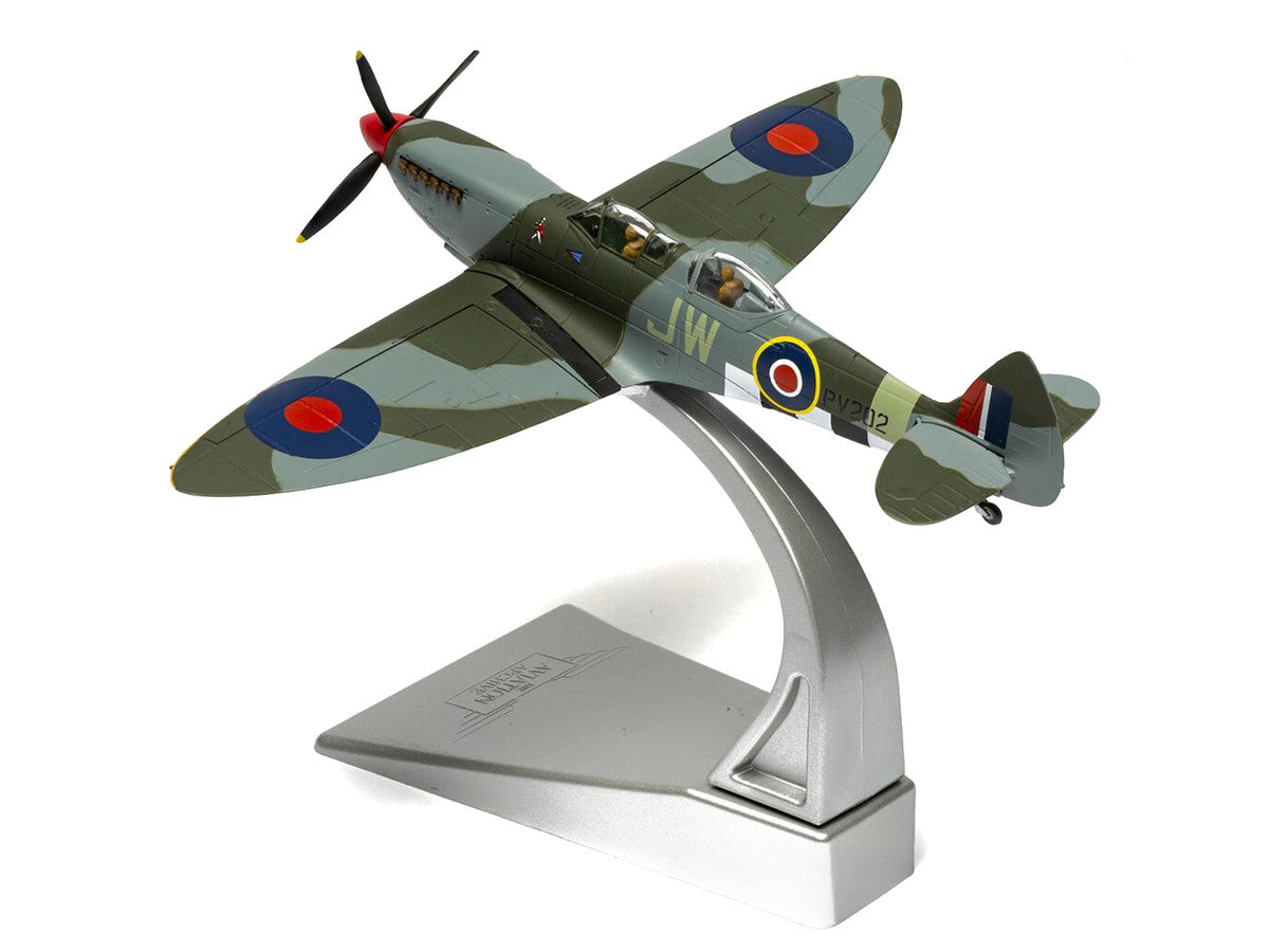 Supermarine Spitfire T.9 Aircraft "PV202 Aerial Collective at Duxford Airfield" British Royal Air Force "The Aviation Archive" Series 1/72 Diecast Model by Corgi LuxuryLifeWay Online Store