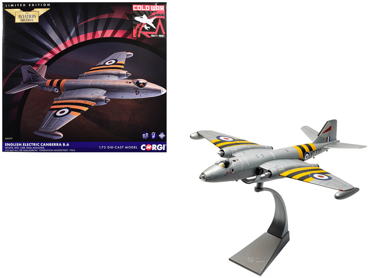 English Electric Canberra B.6 Aircraft "WT370 Wg. Cdr. Paul Mallorie No.139 Squadron Operation Musketeer" (1956) Royal Air Force "The Aviation Archive" Series 1/72 Diecast Model Car by Corgi LuxuryLifeWay Online Store