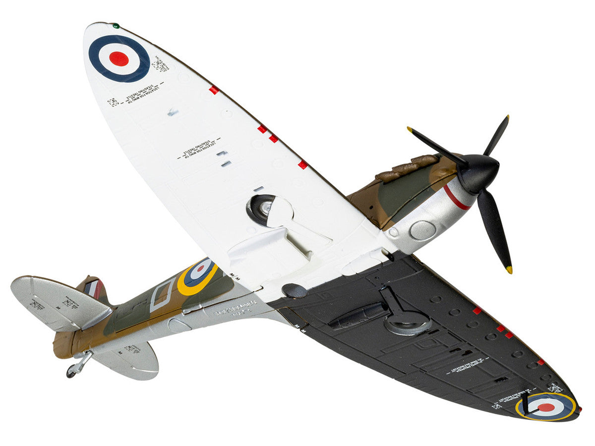 Supermarine Spitfire MkI Fighter Aircraft "P9443 ZD-D Flight Lieutenant Douglas Bader No. 222 Squadron Battle of Britain" (1940) Royal Air Force "The Aviation Archive" Series 1/72 Diecast Model by Corgi LuxuryLifeWay Online Store