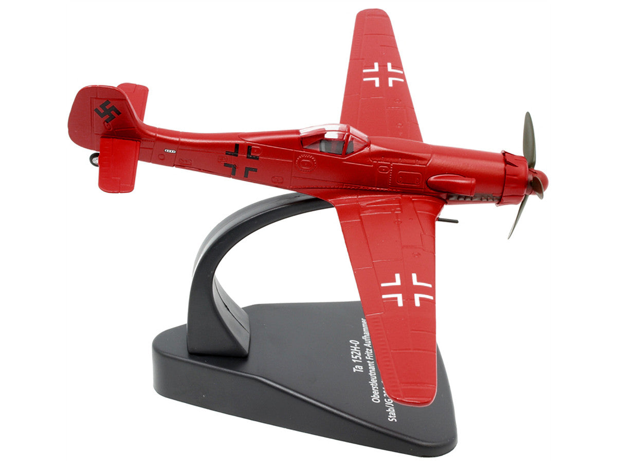 Focke-Wulf Ta 152H-0 War Plane Oberstleutnant Fritz Aufhammer Stab/JG 301 Stendall Airfield Germany (1945) "Oxford Aviation" Series 1/72 Diecast Model Airplane by Oxford Diecast LuxuryLifeWay Online Store