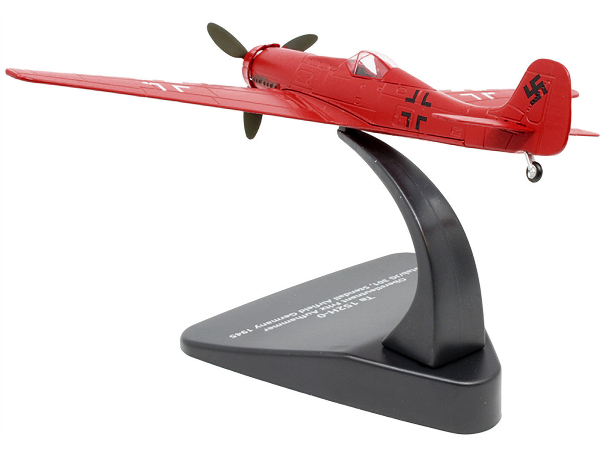 Focke-Wulf Ta 152H-0 War Plane Oberstleutnant Fritz Aufhammer Stab/JG 301 Stendall Airfield Germany (1945) "Oxford Aviation" Series 1/72 Diecast Model Airplane by Oxford Diecast LuxuryLifeWay Online Store