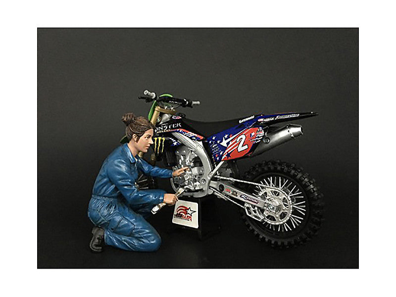 Mechanic Chole Figurine for 1/12 Scale Motorcycle Models by American Diorama LuxuryLifeWay Online Store