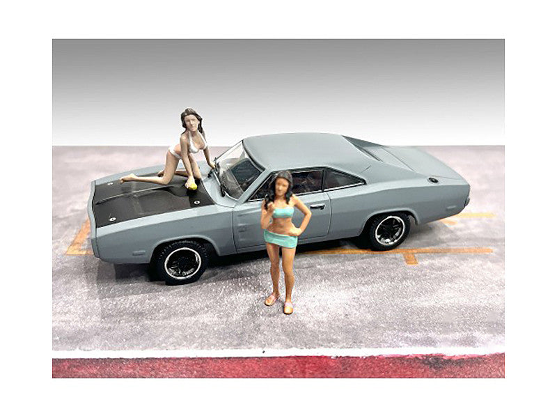 "Car Wash Girls" Set 1 Dorothy and Barbara 2 Piece Figure for 1/43 Scale Models by American Diorama LuxuryLifeWay Online Store