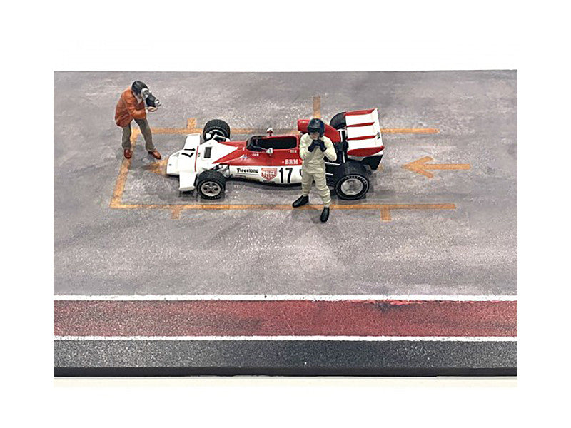 "Race Day" Two Diecast Figures Set 2 for 1/43 Scale Models by American Diorama LuxuryLifeWay Online Store