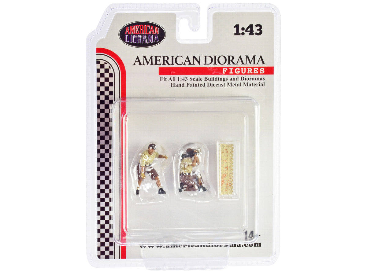 "4X4 Mechanics" 2 Piece Diecast Figure Set 4 for 1/43 Scale Models by American Diorama LuxuryLifeWay Online Store