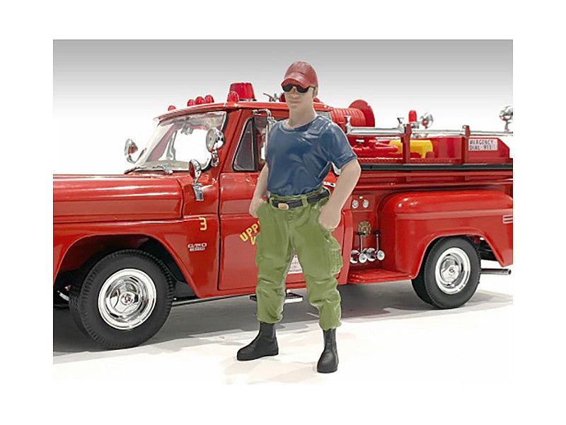 "Firefighters" Off Duty Figure for 1/24 Scale Models by American Diorama LuxuryLifeWay Online Store