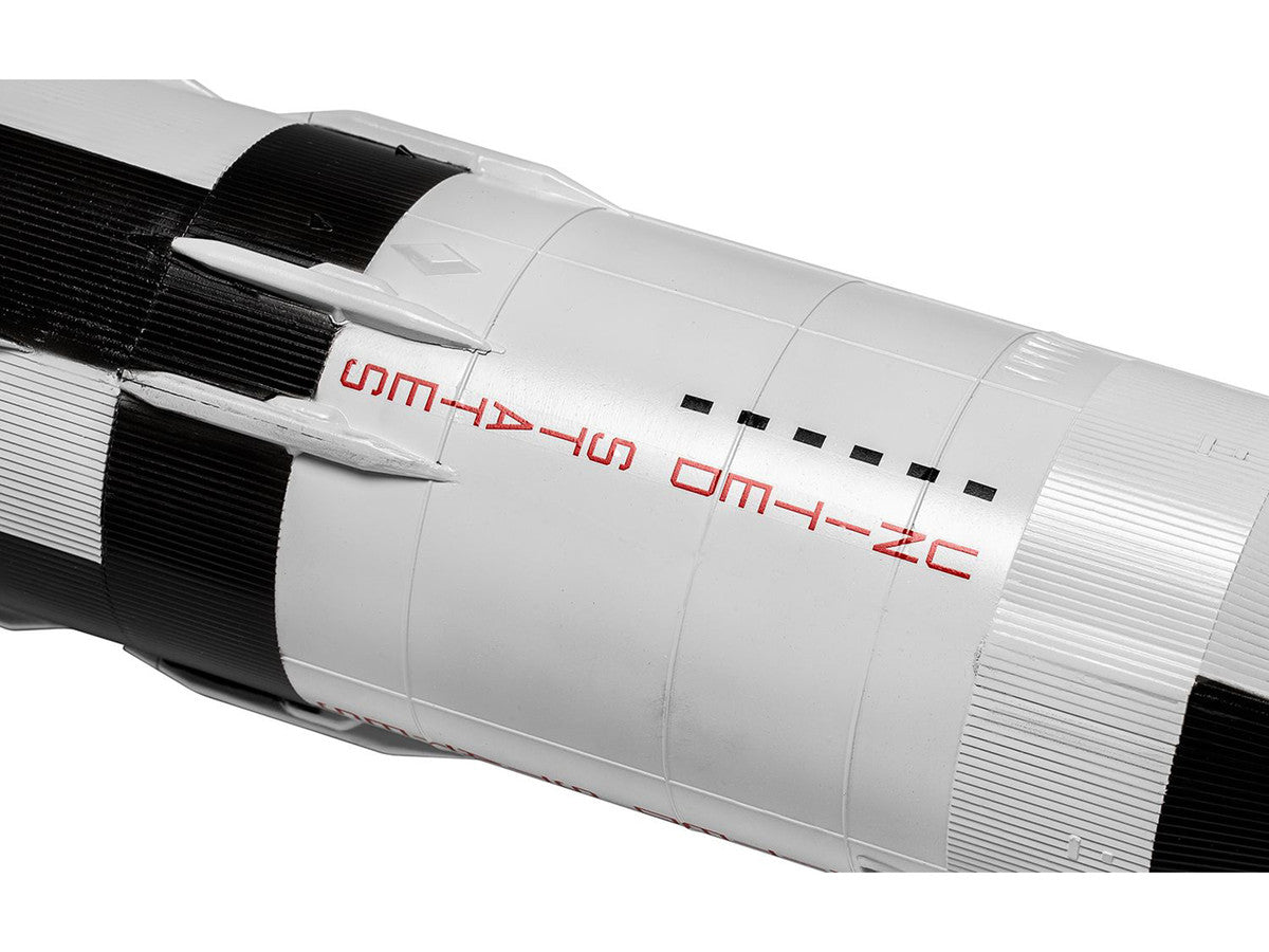 Level 3 Model Kit NASA Saturn V Rocket Gift Set 1/144 Plastic Model Kit by Airfix LuxuryLifeWay Online Store