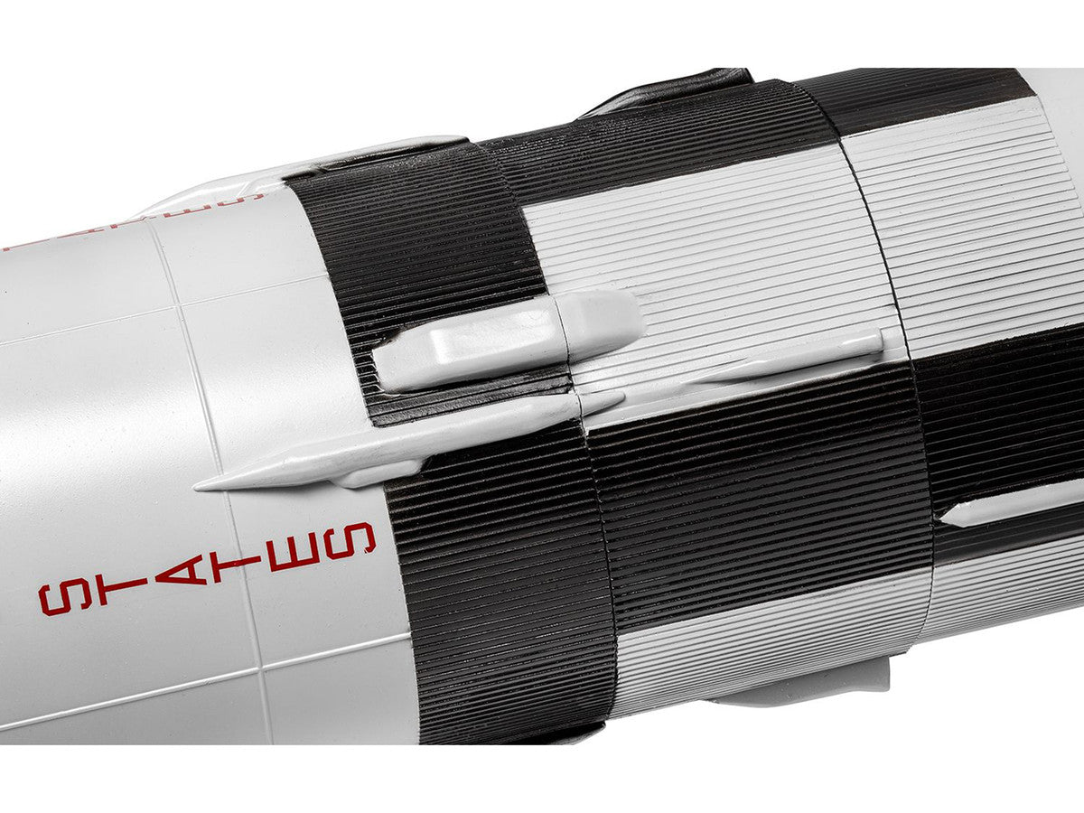 Level 3 Model Kit NASA Saturn V Rocket Gift Set 1/144 Plastic Model Kit by Airfix LuxuryLifeWay Online Store