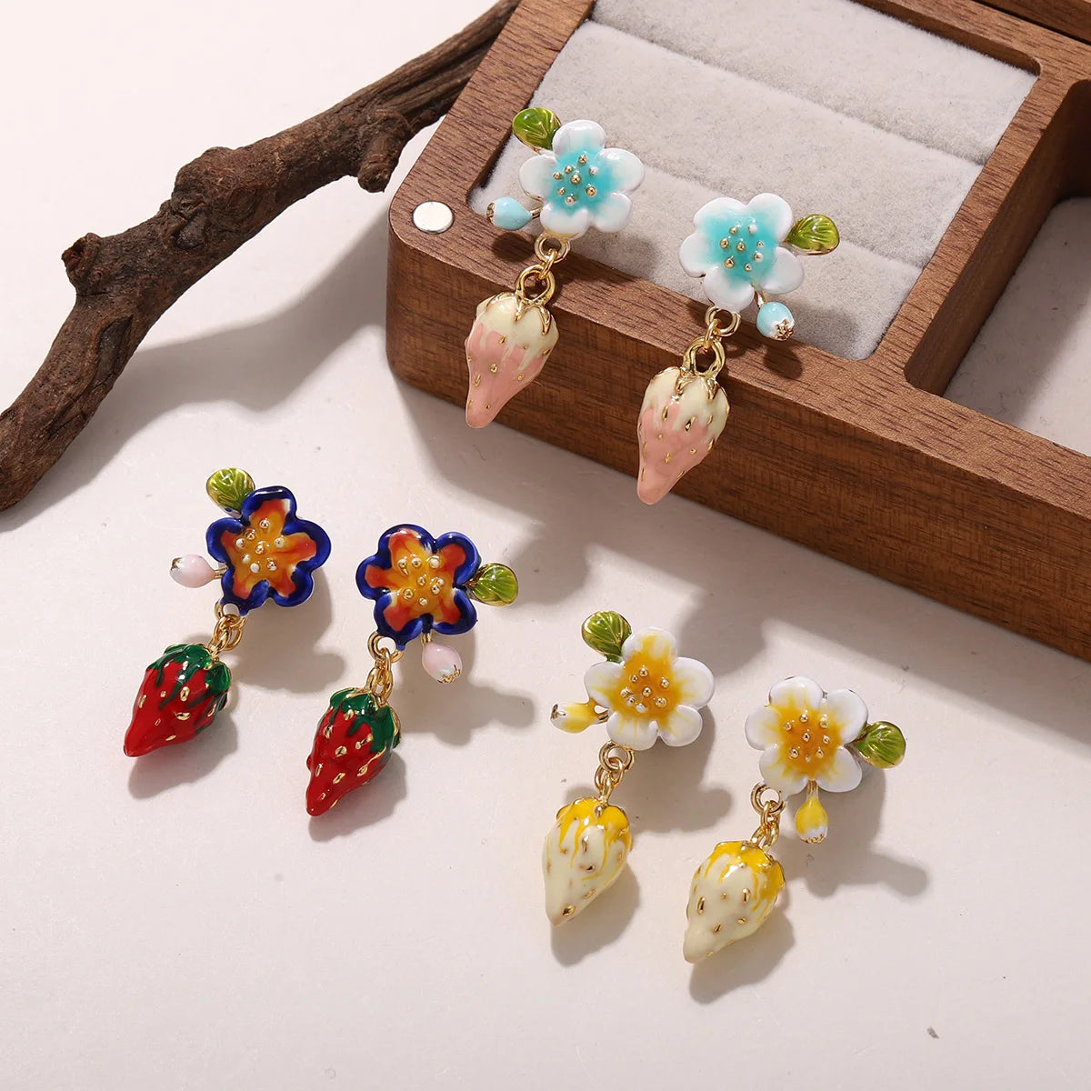 Cute Enamel Flower & Strawberry Drop Earrings - Sweet Fruit Dangle Jewelry for Women Girls Brithday Daily Ear Charm Jewelry Gift Pi-Mart