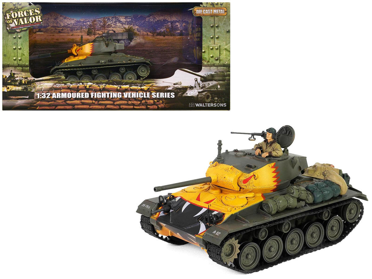M24 Chaffee Light Tank "Tiger Face 79th Tank Btn Han River South Korea" (1950) United States Army "Armoured Fighting Vehicle" Series 1/32 Diecast Model by Forces of Valor LuxuryLifeWay Online Store