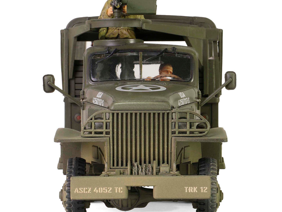 GMC CCKW-353B Cargo Truck "1st Infantry Division Weymouth England World War II" (1945) United States Army with Figures "Armoured Fighting Vehicle" Series 1/32 Diecast Model by Forces of Valor LuxuryLifeWay Online Store