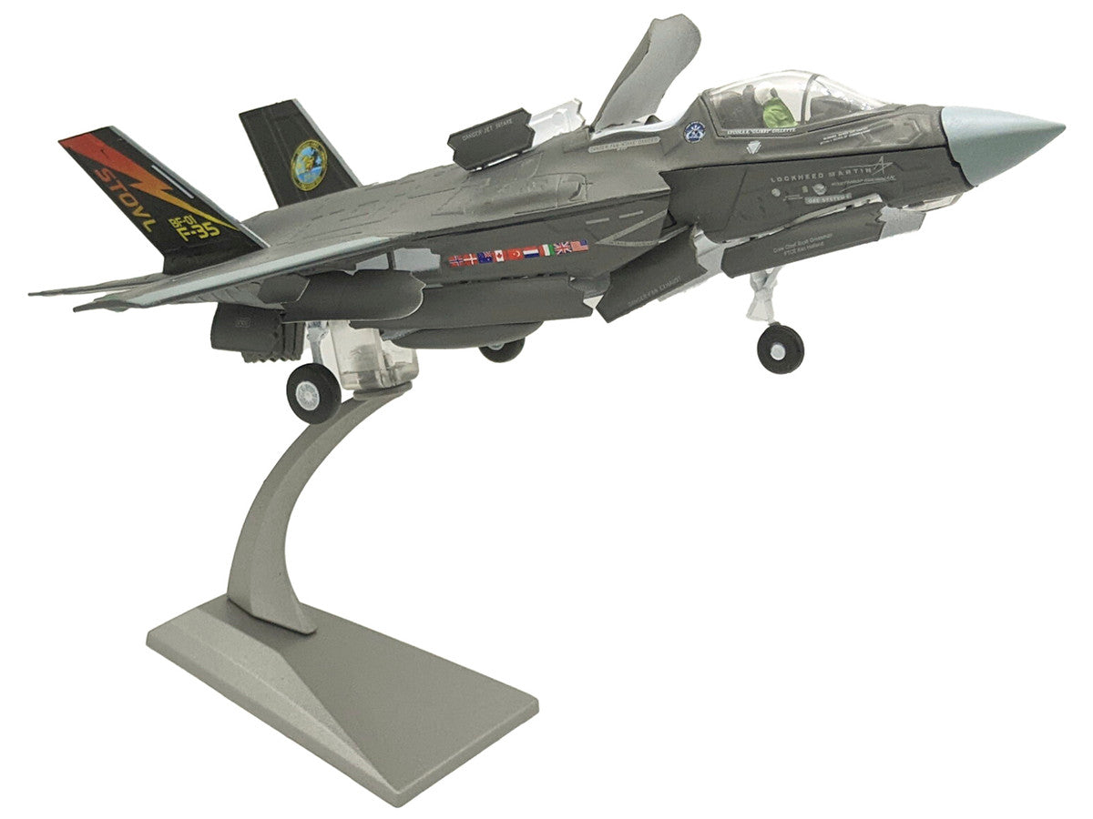 Lockheed Martin F-35B (STOVL) Lightning II Aircraft "BF-01 Prototype Air Test an Evaluation Squadron 23 (VX-23) Salty Dogs" (2009) United States Navy 1/72 Diecast Model Airplane LuxuryLifeWay Online Store