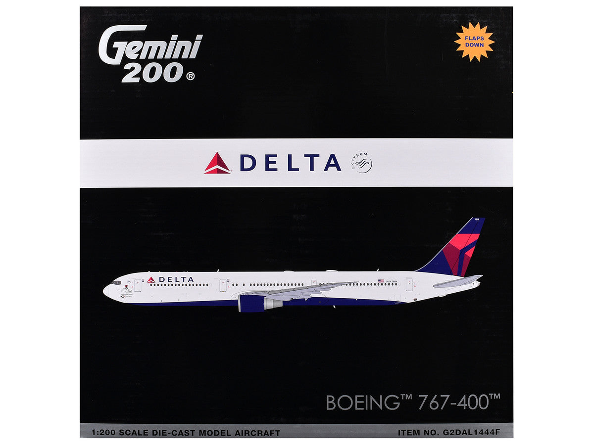 Boeing 767-400ER Commercial Aircraft with Flaps Down "Delta Air Lines" (N482MH) White with Blue and Red Tail "Gemini 200" Series 1/200 Diecast Model Airplane by GeminiJets LuxuryLifeWay Online Store