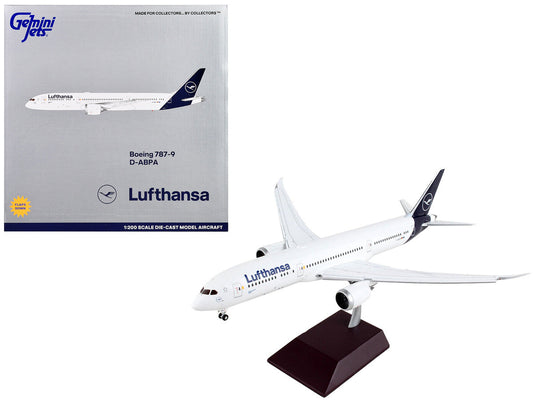 Boeing 787-9 Commercial Aircraft with Flaps Down "Lufthansa" White with Blue Tail "Gemini 200" Series 1/200 Diecast Model Airplane by GeminiJets LuxuryLifeWay Online Store