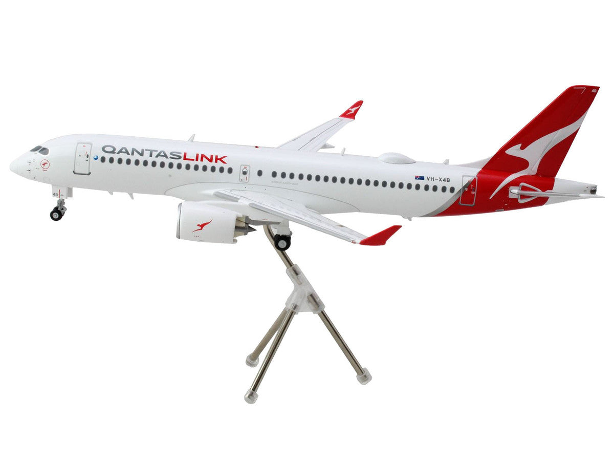 Airbus A220-300 Commercial Aircraft "QantasLink - Qantas Airways" (VH-4XB) White with Red Tail "Gemini 200" Series 1/200 Diecast Model Airplane by GeminiJets LuxuryLifeWay Online Store