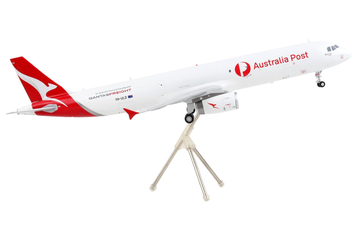 Airbus A321P2F Commercial Aircraft "Qantas Freight - Australia Post" White with Red Tail "Gemini 200" Series 1/200 Diecast Model Airplane by GeminiJets LuxuryLifeWay Online Store
