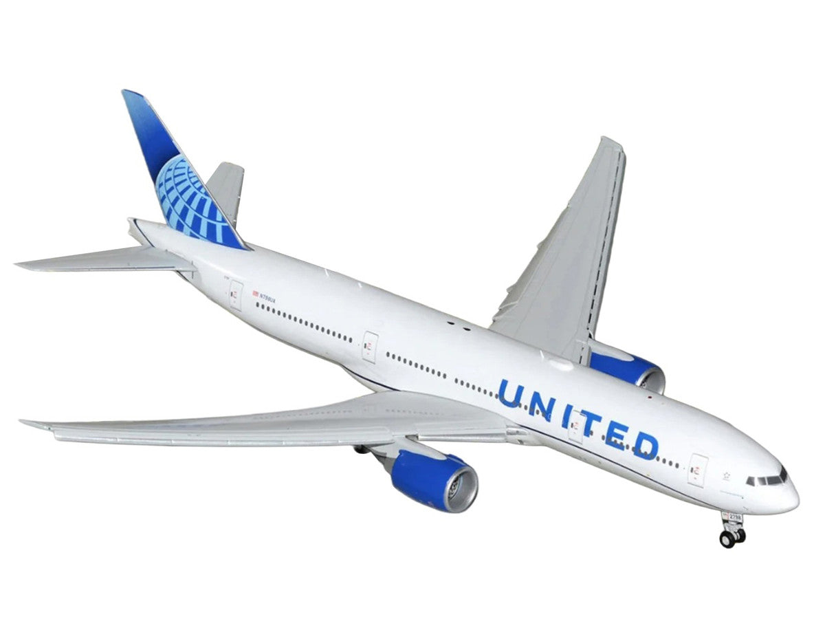 Boeing 777-200ER Commercial Aircraft with Flaps Down "United Airlines" (N798UA) White with Blue Tail "Gemini 200" Series 1/200 Diecast Model by GeminiJets LuxuryLifeWay Online Store