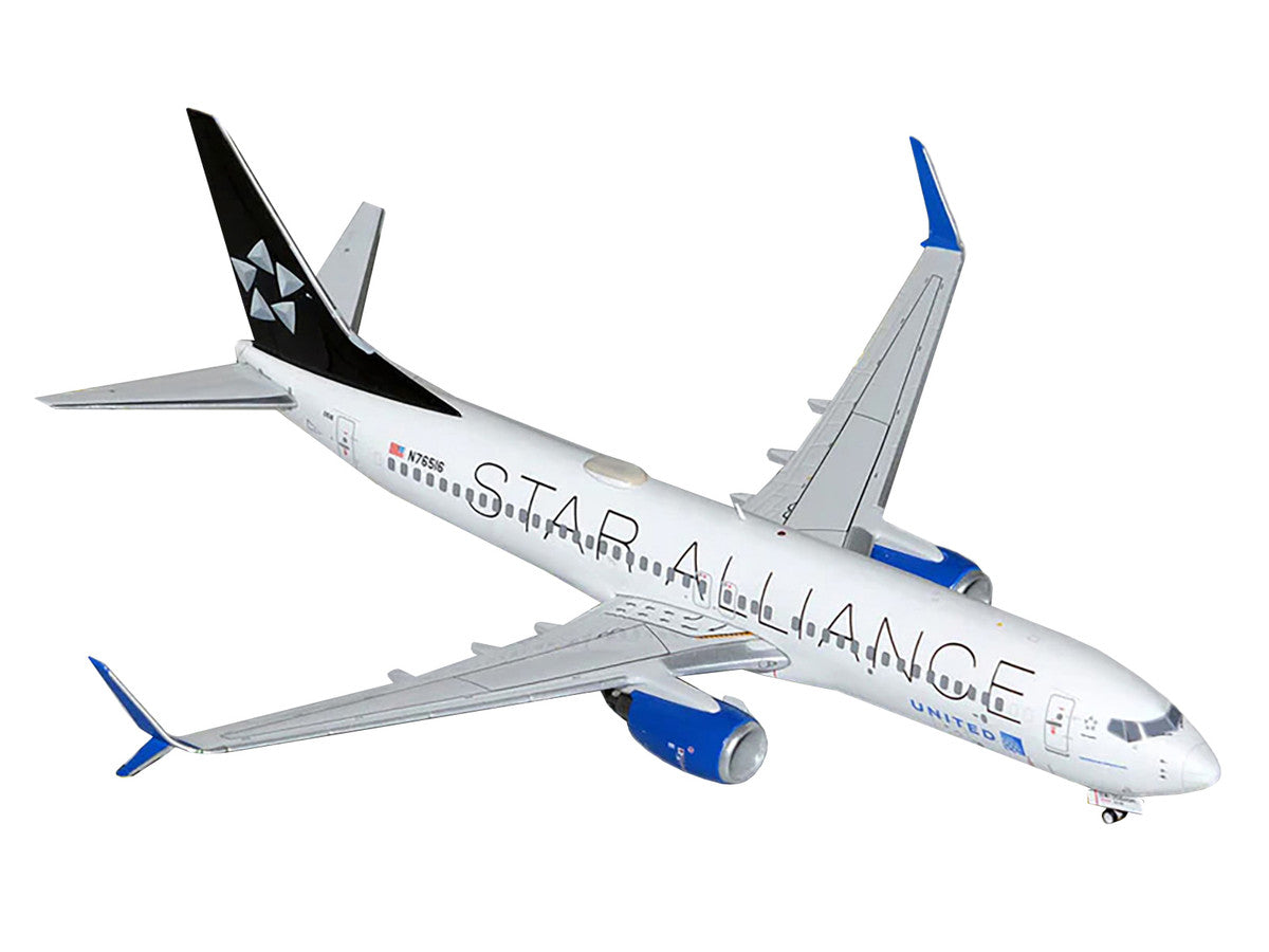 Boeing 737-800 Commercial Aircraft "United Airlines Star Alliance" (N76516) White with Black Tail "Gemini 200" Series 1/200 Diecast Model Airplane by GeminiJets LuxuryLifeWay Online Store