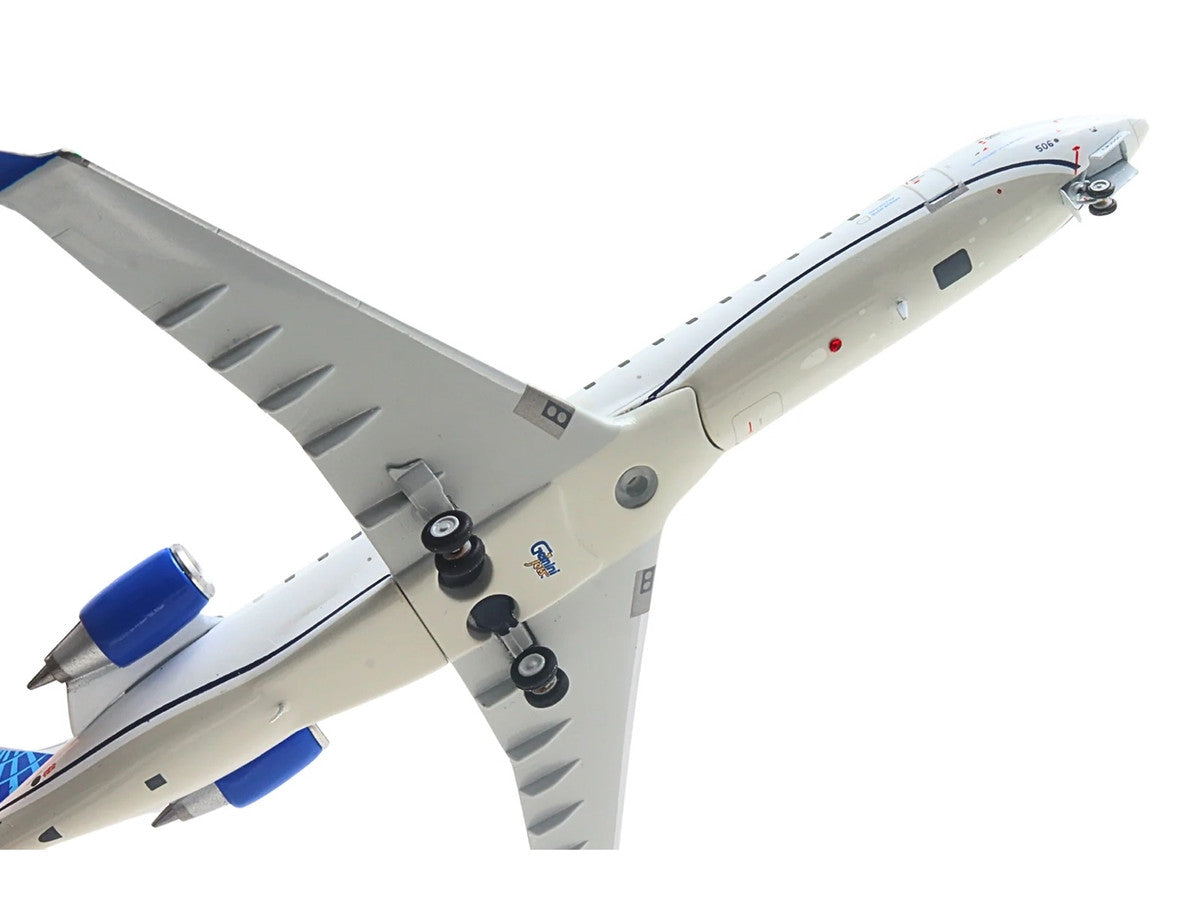 Bombardier CRJ550 Commercial Aircraft "United Express" (N506GJ) White with Blue Tail "Gemini 200" Series 1/200 Diecast Model Airplane by GeminiJets LuxuryLifeWay Online Store