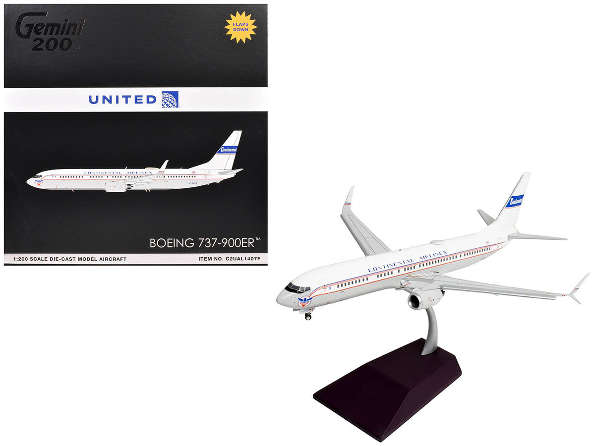Boeing 737-900ER Commercial Aircraft with Flaps Down "Continental Airlines - United Airlines" (N75435) White with Red and Blue Stripes "Gemini 200" Series 1/200 Diecast Model Airplane by GeminiJets LuxuryLifeWay Online Store