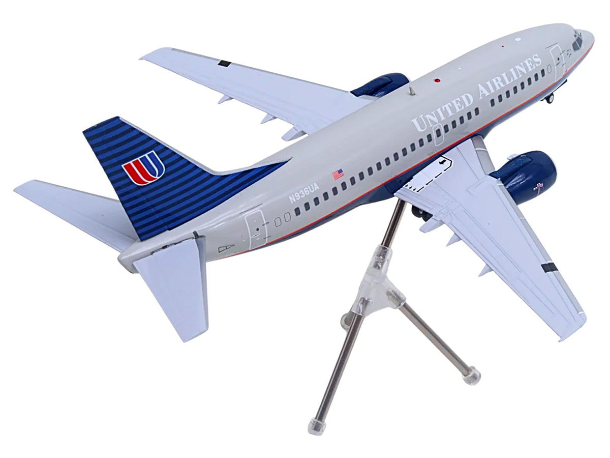 Boeing 737-500 Commercial Aircraft "United Airlines - Classic 737 Series" (N936UA) Gray with Blue Tail "Gemini 200" Series 1/200 Diecast Model Airplane by GeminiJets LuxuryLifeWay Online Store