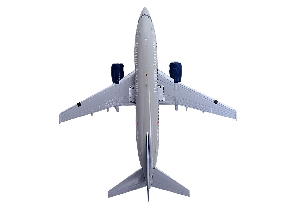 Boeing 737-500 Commercial Aircraft "United Airlines - Classic 737 Series" (N936UA) Gray with Blue Tail "Gemini 200" Series 1/200 Diecast Model Airplane by GeminiJets LuxuryLifeWay Online Store