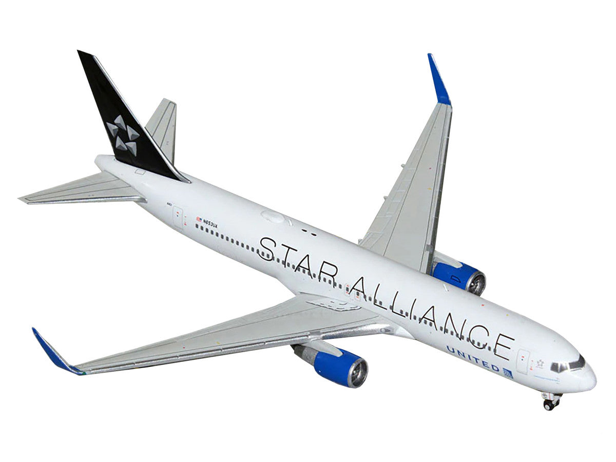 Boeing 767-300ER Commercial Aircraft "United Airlines Star Alliance" (N76516) White with Black Tail 1/400 Diecast Model Airplane by GeminiJets LuxuryLifeWay Online Store