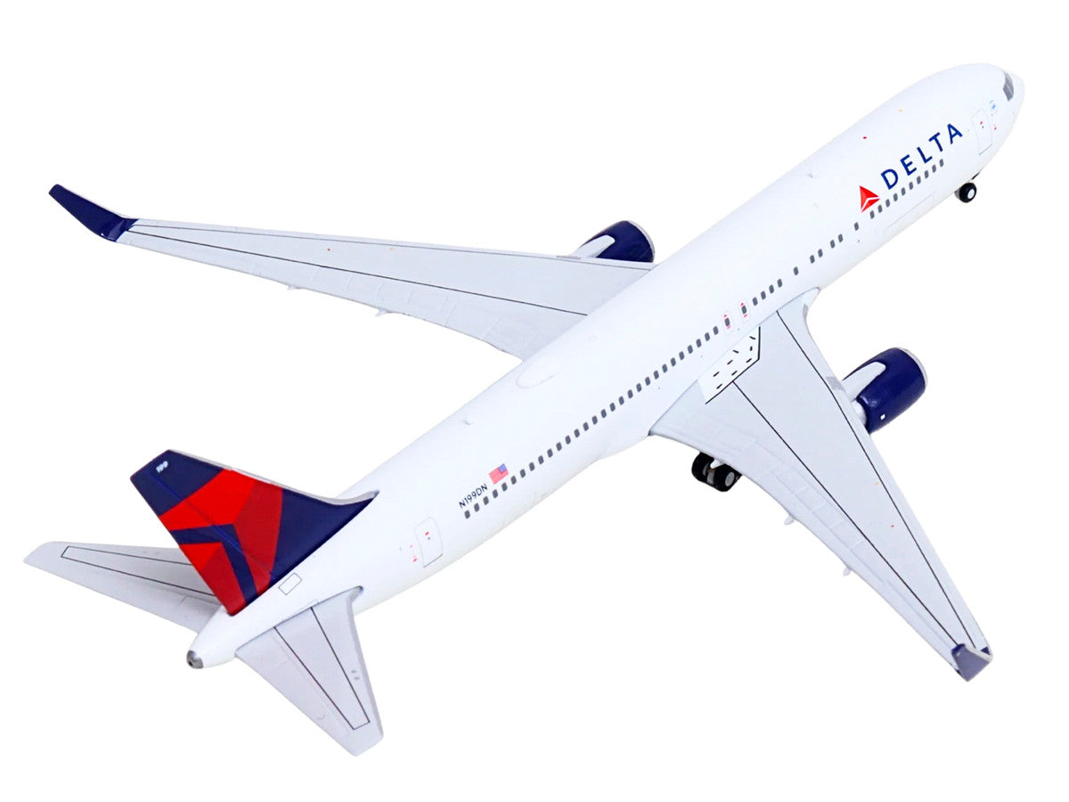 Boeing 767-300ER Commercial Aircraft "Delta Air Lines" (N199DN) White with Red and Blue Tail 1/400 Diecast Model by GeminiJets LuxuryLifeWay Online Store
