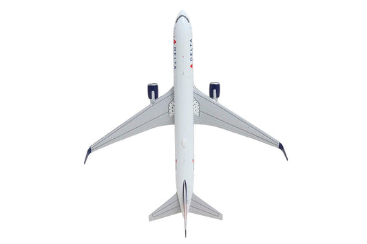 Boeing 767-300ER Commercial Aircraft "Delta Air Lines" (N199DN) White with Red and Blue Tail 1/400 Diecast Model by GeminiJets LuxuryLifeWay Online Store