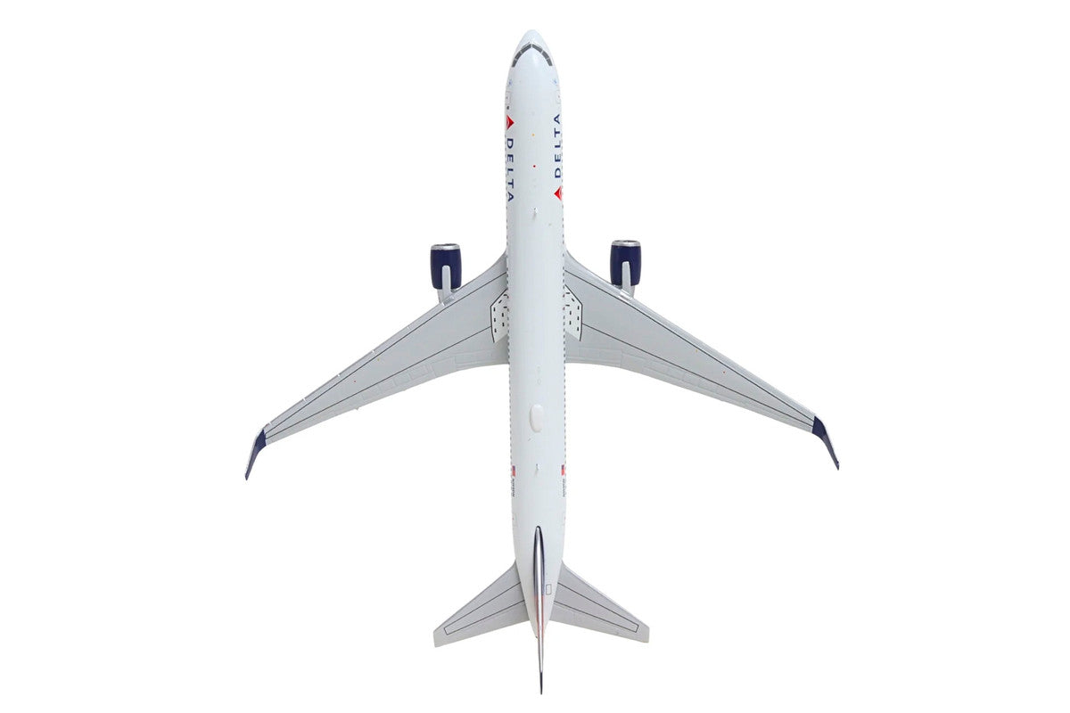 Boeing 767-300ER Commercial Aircraft "Delta Air Lines" (N199DN) White with Red and Blue Tail 1/400 Diecast Model by GeminiJets LuxuryLifeWay Online Store