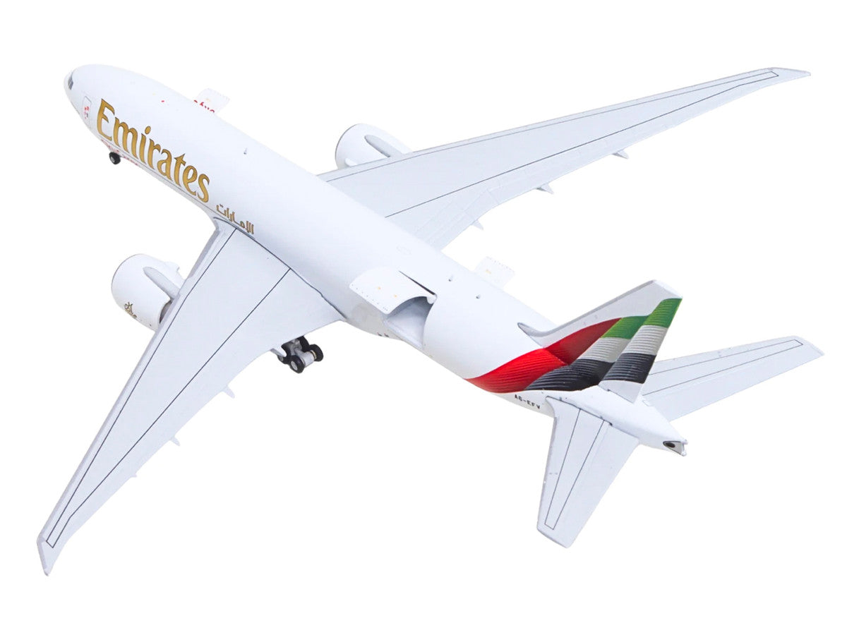 Boeing 777F Commercial Aircraft "Emirates SkyCargo" (A6-EFV) White with Striped Tail "Interactive Series" 1/400 Diecast Model by GeminiJets LuxuryLifeWay Online Store
