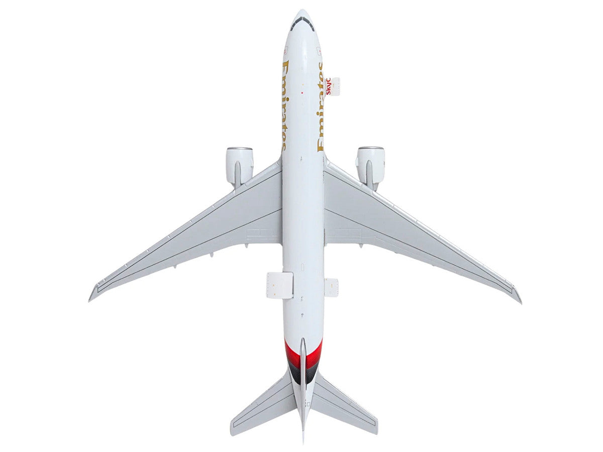 Boeing 777F Commercial Aircraft "Emirates SkyCargo" (A6-EFV) White with Striped Tail "Interactive Series" 1/400 Diecast Model by GeminiJets LuxuryLifeWay Online Store