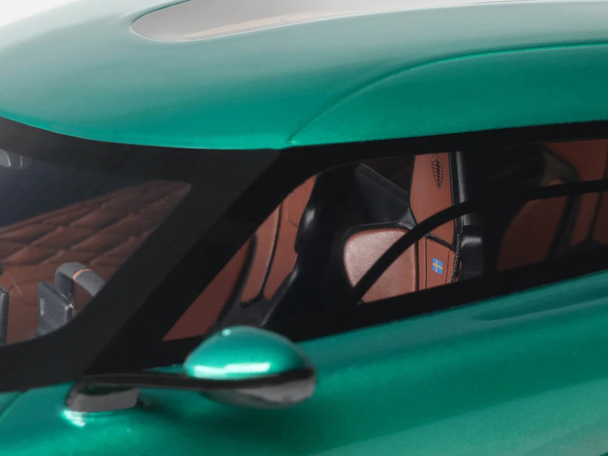 2024 Koenigsegg Gemera Racing Green Metallic 1/18 Model Car by GT Spirit LuxuryLifeWay Online Store